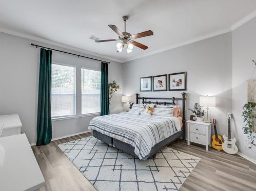 6552 Fairview Dr, Fort Worth TX  76148-1440 exterior