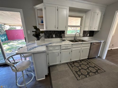 407 Arrowhead Trl, Warner Robins GA  31088-5380 exterior