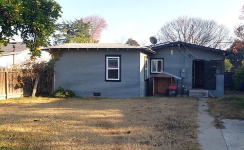 419 Mill St, Turlock, CA 95380-4906