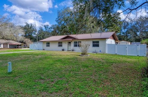 10325 52nd Ct, Belleview, FL 34420-3272