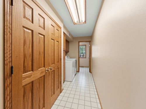 1315 Yorkshire Dr, Sycamore IL  60178-3236 exterior