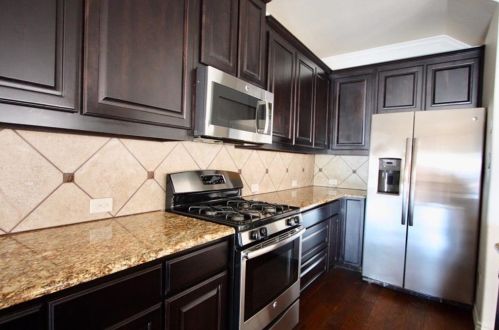 1428 Arapaho Dr, Carrollton TX 75010-3304 exterior