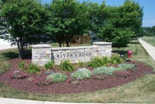 905 Stony Creek Ln, Plattville, IL 60560-9026