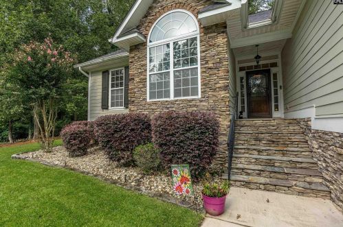 1071 Botanical Pkwy, Cayce-West Columbia, SC 29169-6667