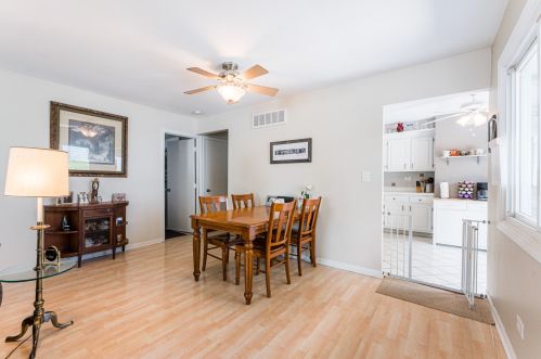 1327 Caribou Trl, Carol Stream IL  60188-9064 exterior