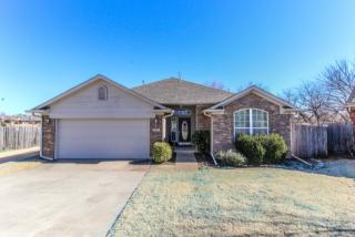 2512 Black Oaks Cir, Norman, OK 73071-2552