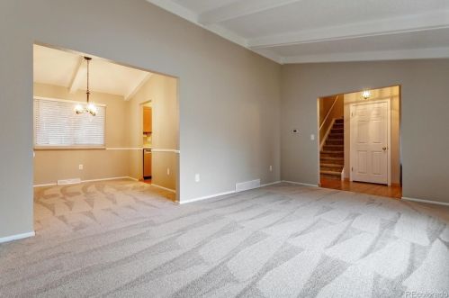 6117 Locust St, Englewood CO 80112-1324 exterior