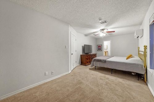 8408 Dixon Dr, Austin TX  78745-7515 exterior