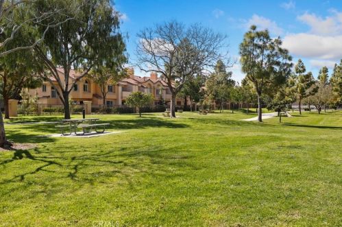 66 Costero Aisle, Irvine CA  92614-5941 exterior