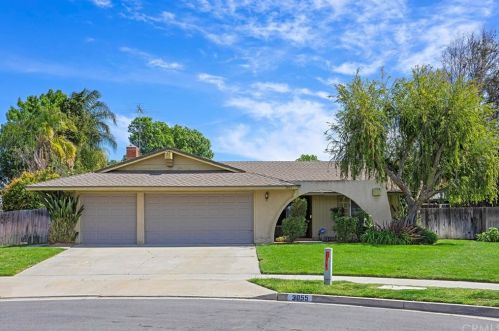 3055 Shade Tree Ln, Riverside, CA 92503-5534