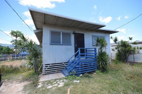 87416 Kulaaupuni St, Nanakuli, HI 96792-3110