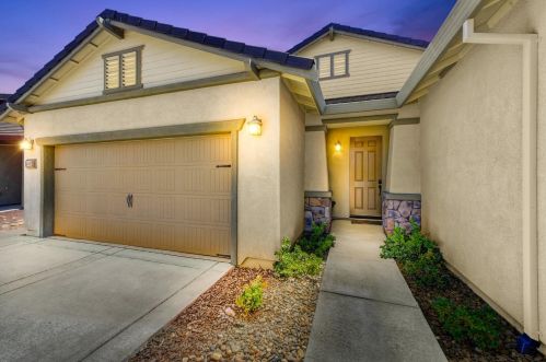 5492 Foxhurst Ct, Rancho Cordova, CA 95742-8159