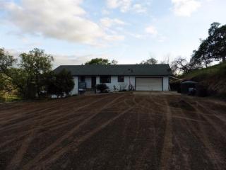 26075 Redhawk Ln, Clovis, CA 93619-9700