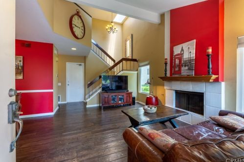 1378 Schooner Ln, Anaheim, CA 92801-1778