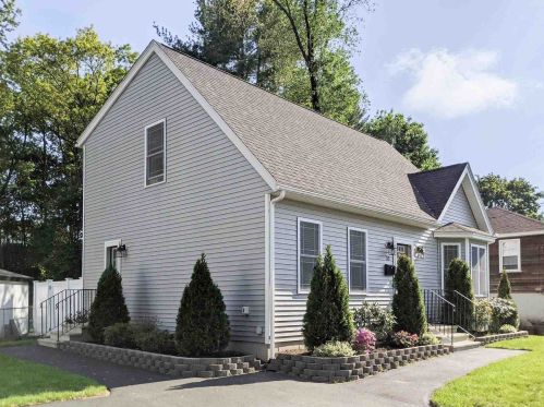 53 Gillis St, Nashua, NH 03060-6337