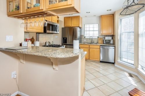 14 Green Heron Dr, Hackettstown NJ  07840-3328 exterior