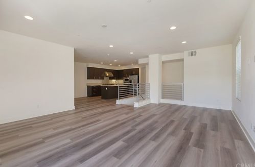 120 Rockefeller, Irvine CA  92612-8114 exterior