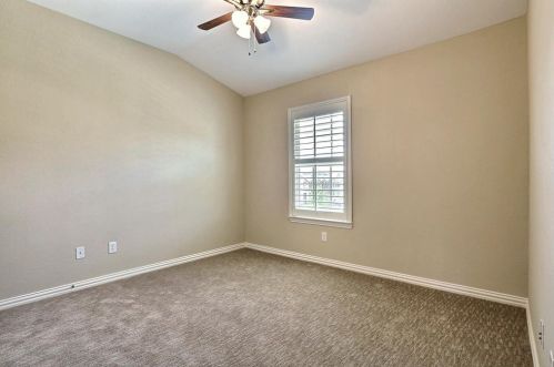 7814 Liverpool Ln, Irving TX 75063-3506 exterior