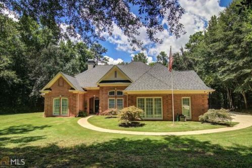 105 Carriage Park Ct, Oxford, GA 30054-4056