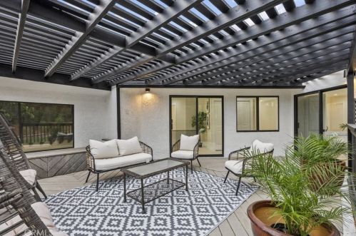 3360 Chevy Chase Dr, Glendale CA  91206-1428 exterior