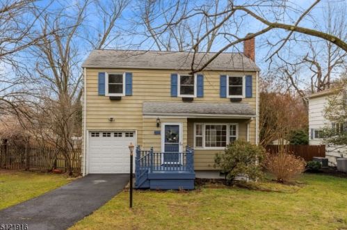 712 Gallows Hill Rd, Cranford, NJ 07016-1613