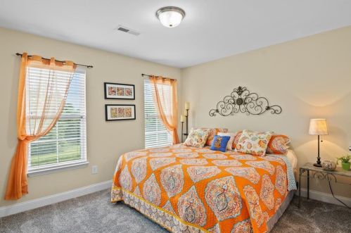 3779 Shadow Ridge Dr, High Point NC  27265-8406 exterior