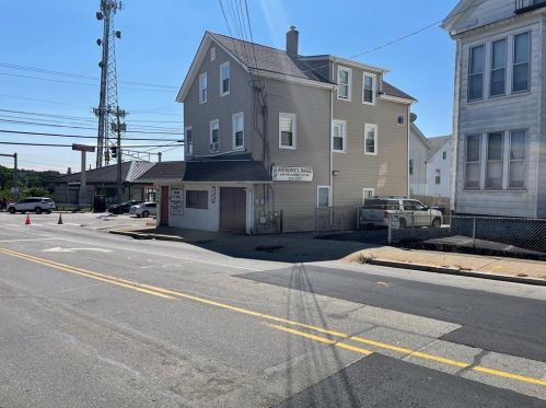 294 Branch Ave, Providence, RI 02904-2505