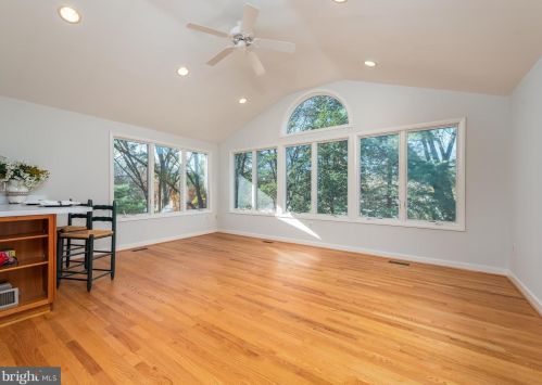 5448 Hound Hill Ct, Columbia, MD 21045-2238
