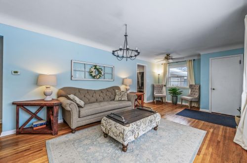 2814 Dellwood Ave, Saint Paul MN  55113-1827 exterior