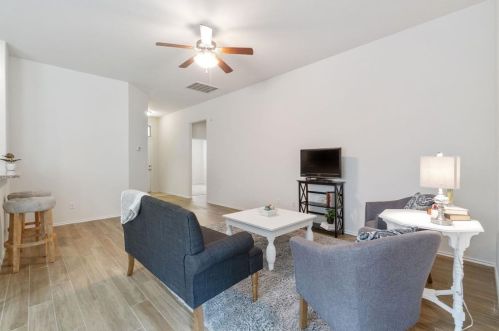 9787 Gulfstream Dr, Conroe TX  77303-4097 exterior