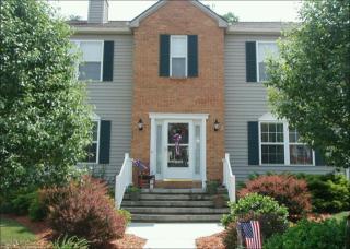 240 Robert St, Christiansburg, VA 24073-3604