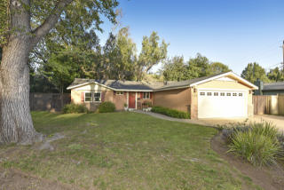 1120 Linda Vista Ave, Fairfield CA  94558-4457 exterior