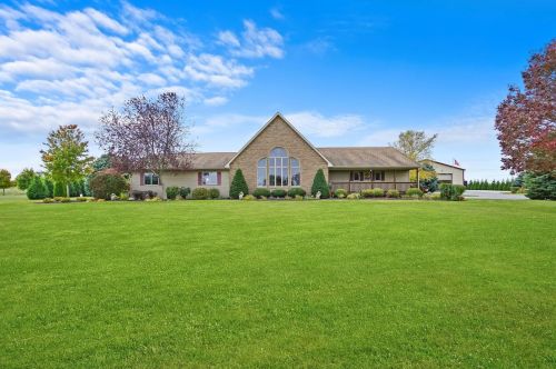 3210 9000n Rd, Manteno, IL 60950-3589