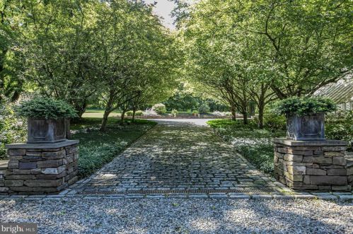 16 Rosedale Ln, Princeton, NJ 08540-2418