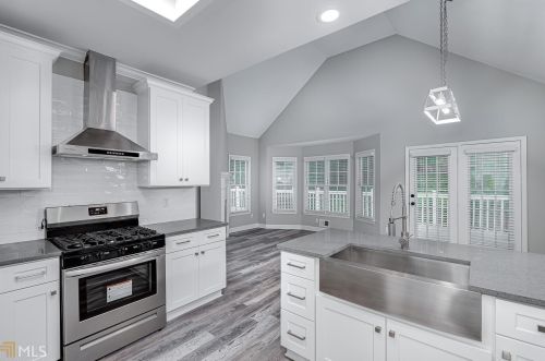 701 Deerwood Dr, Stockbridge GA  30281-6321 exterior