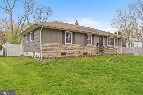 35 Irven St, Trenton, NJ 08638-2717