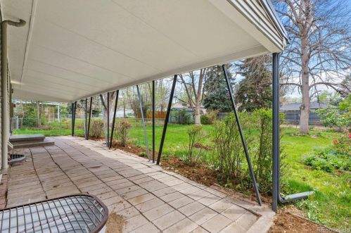 1310 Bates Pkwy, Englewood CO  80113-1761 exterior