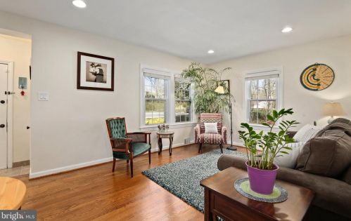 10159 Sutherland Rd, Silver Spring MD 20901-2236 exterior