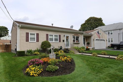 23 Benedict Rd, Warwick, RI 02888-2801