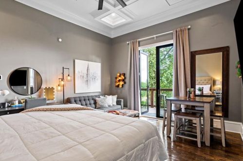 532 Bishop Way, Atlanta GA  30312-1446 exterior