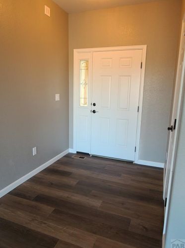 1216 Ladonia Dr, Pueblo, CO 81007-1336