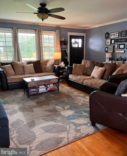 2136 Whatley Rd, Trenton, NJ 08690-3148