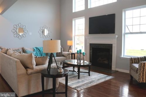 46 Stoneham Rd, Trenton NJ 08638-2746 exterior