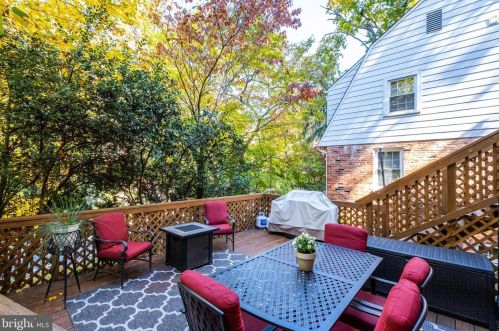 1313 Elson Ct, Silver Spring MD 20912-7027 exterior