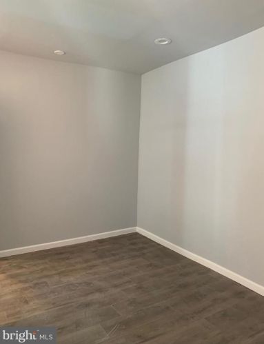 1414 52nd St, Philadelphia, PA 19143-5041