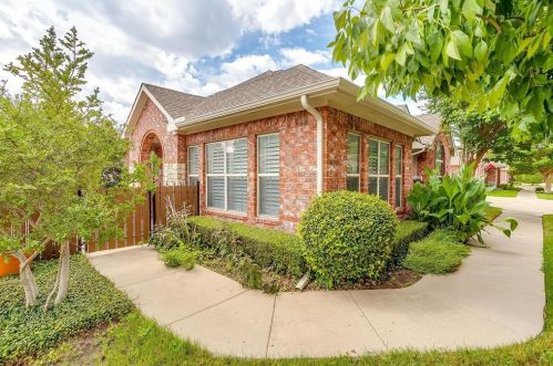 3200 Rosemeade Dr, Fort Worth, TX 76116-0962