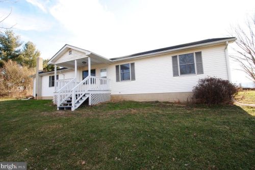 332 Windy Hl, Toms Brook, VA 22660-2532