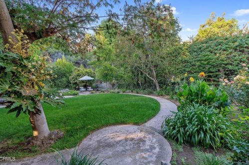 1637 Vly Vw Rd, Glendale CA  91202-1330 exterior