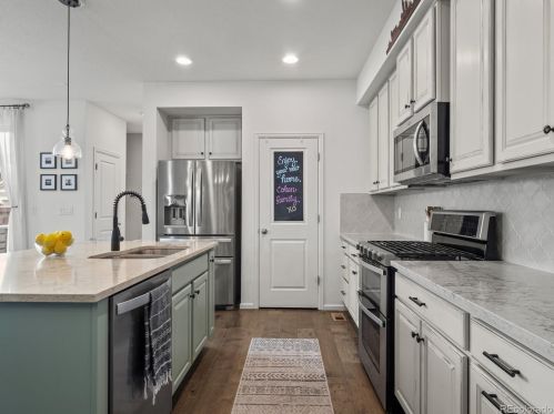 9437 58th Pl, Denver CO  80238 exterior