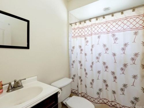 1926 Orange Ave, Anaheim CA  92804-3502 exterior